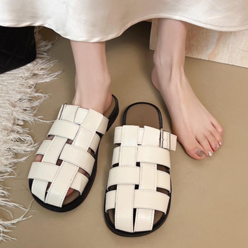 Fashion Baotou Flat Sandals Summer New Round Head Braided with Metal Buckle Soft Sole Anti-slip Wear-resistant Roman Shoes
