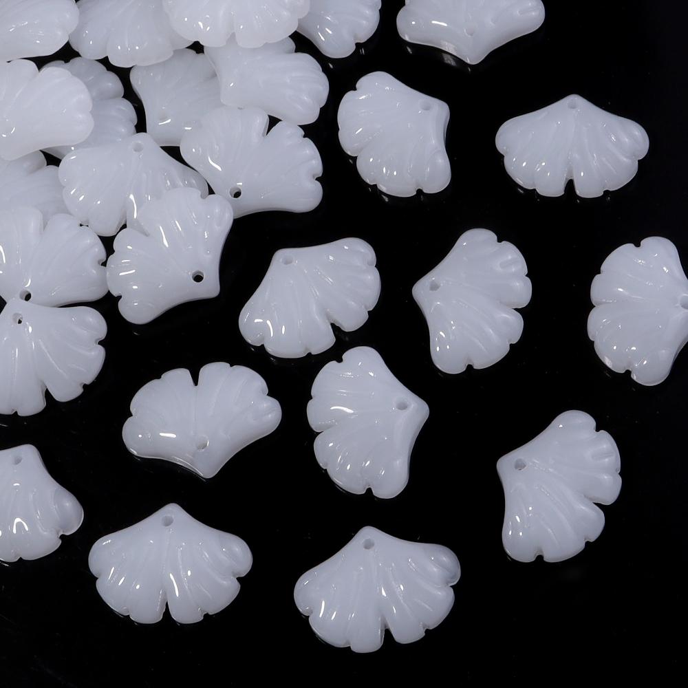 

30pcs Glass Leaf Beads Ginkgo Leaf Lampwork Pendant Loose Beads For Jewelry Making DIY Necklace Bracelets Earrings Accessories білий