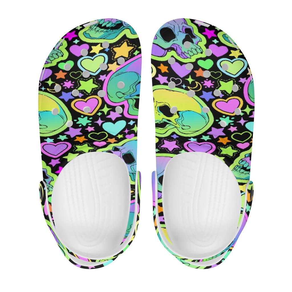 White EVA Clogs with Halloween Ghost Print, Lightweight Slip On Garden Shoes, Breathable Beach Sandals, Indoor Outdoor Slippers for Men Women