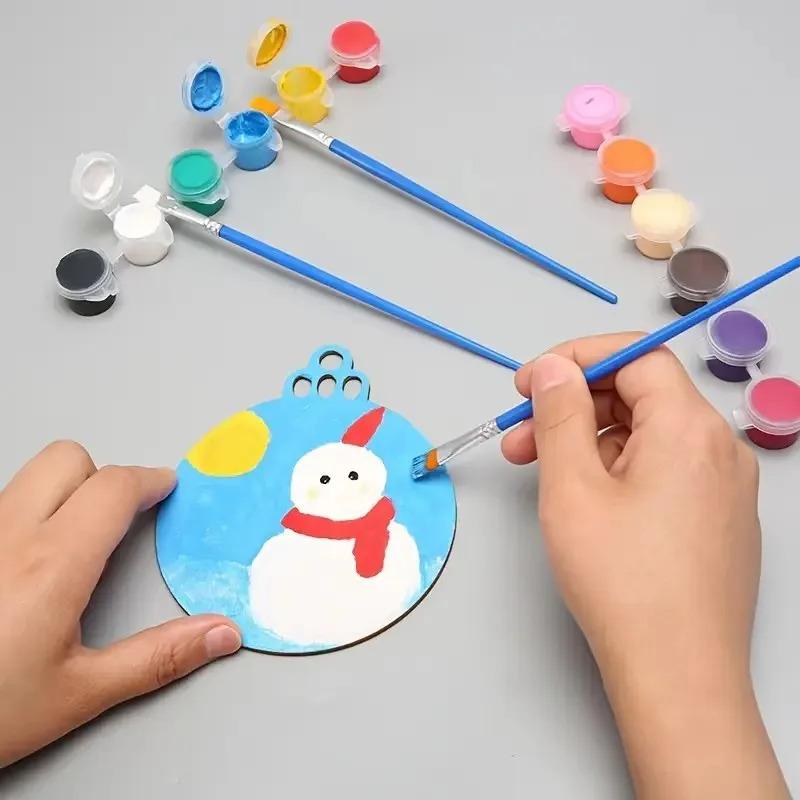 Pure wood ornaments, laser-cut circular plates with holes, handmade holiday decorations featuring Santa Claus, handcrafted