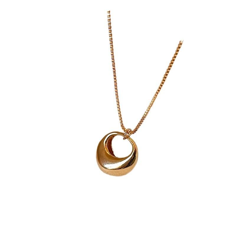 Gold Circle Drop Long Pendant Necklace for Women Elegant Light Luxury Delicate Sweater Chain Accessory