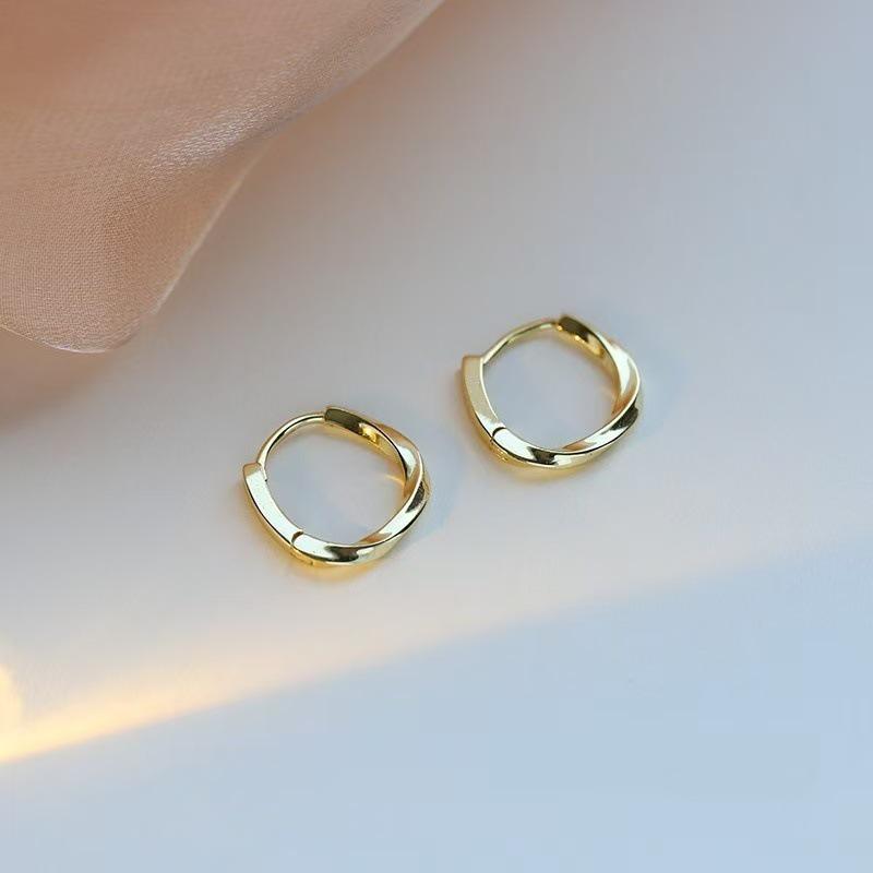S925 Sterling Silver Mobius Stud Earrings for Women, High-end Japanese Style Ear Cuff.