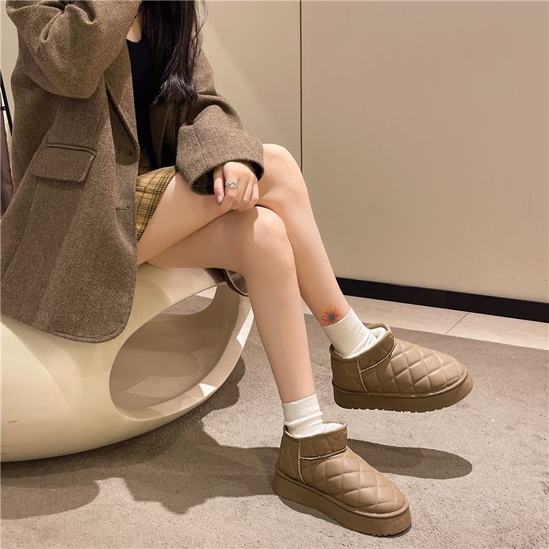 Fashion Leather Waterproof Platform Fleece-lined Women's Snow Boots Designer Luxury Fashion 2025 Winter Non Slip Round Toe Ladies Shoes