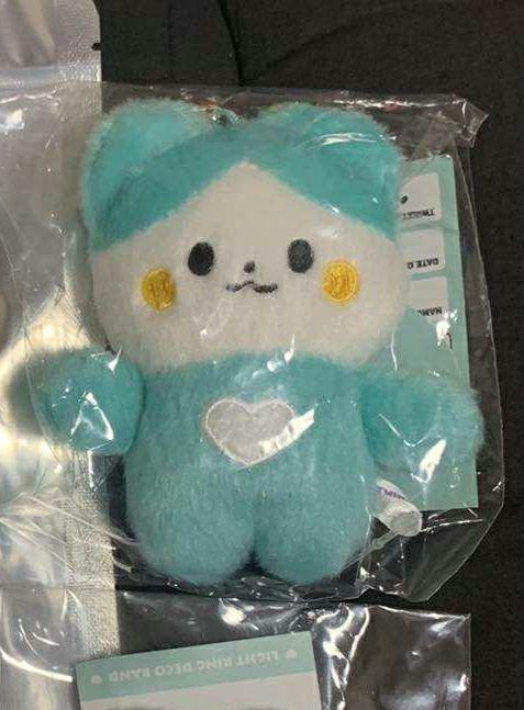 [USED] ITZY TWINZY Fanmi Li-Li Magnetic Key Ring