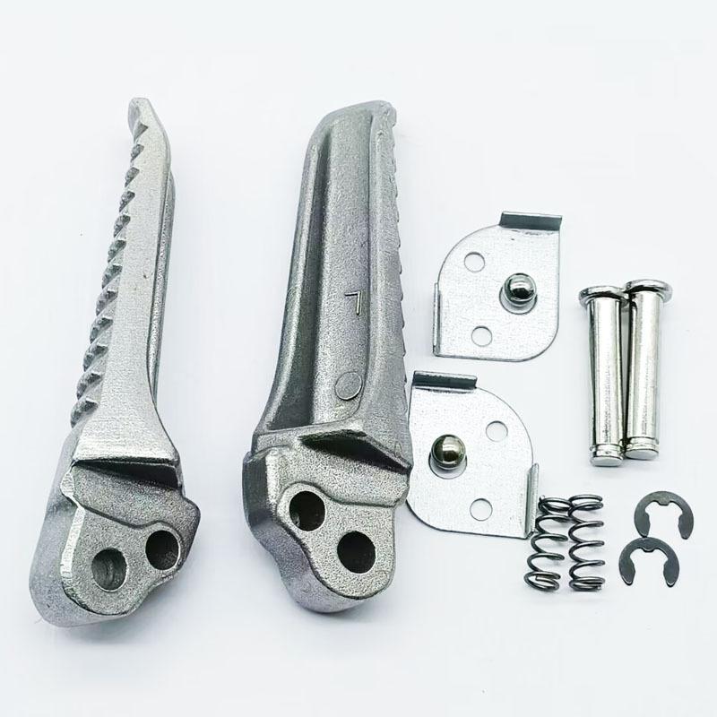 Rear Foot Pegs Footrests For Suzuki GSXR600 1996-2005/GSXR750 1996-2005/GSXR1000 2001-2004/ SV650 1999-2012/SV1000 2003-2007