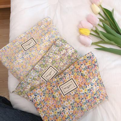 1 Pc Women Little Floral Cosmetic Bag Large Flower Makeup Bag Travel Makeup Beauty Case Organizer Female Handbag Clutch