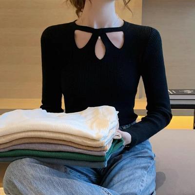 Herbst- und Winter-Slim-Fit-Langarm-Unterziehpullover-Tops Modischer und modischer Lochpullover für Damen im Herbst und Winter