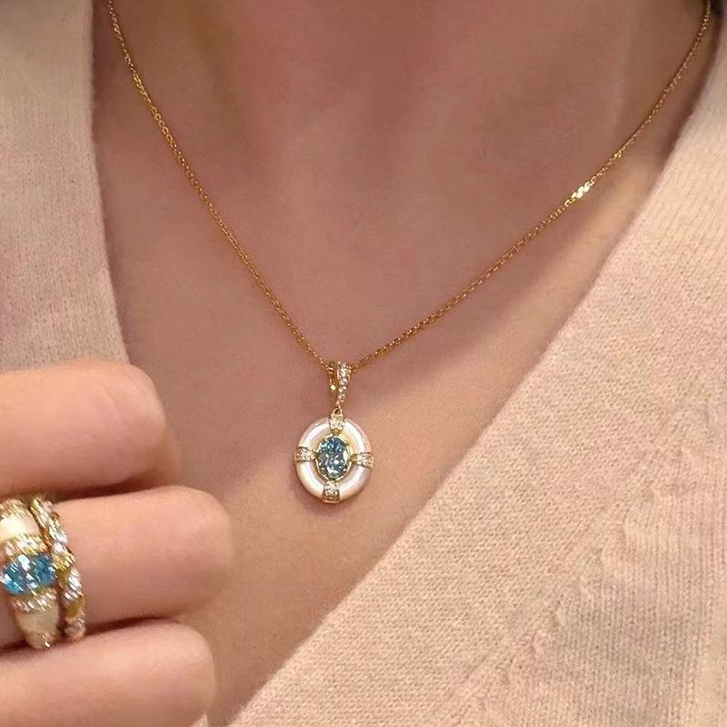 Romantic and Creative Palace Style Retro Aquamarine Necklace White Fritillaria Blue Collarbone Chain Pendant Exquisite Jewelry
