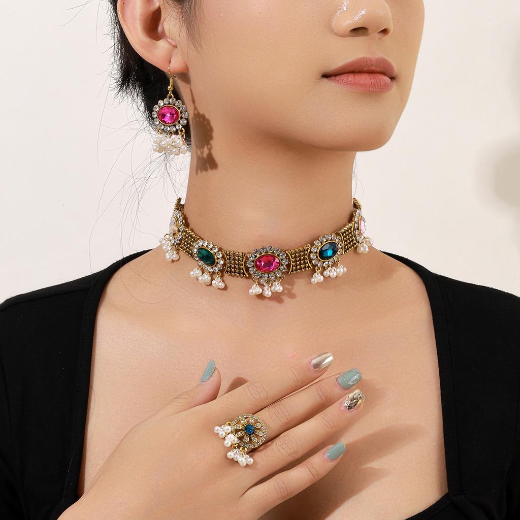 Vintage Court Earrings, Rings, Necklaces, Sets, High-End Female Bohemian Colored Diamond Jewelry.