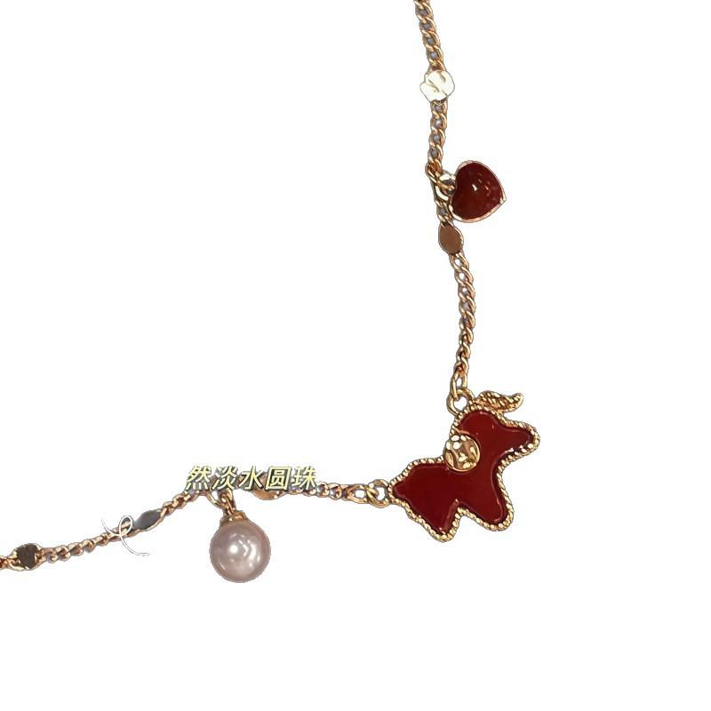Yuhé Red Heart Necklace with Natural Pearl, Women's Light Luxury Style, Small Zodiac Horse Pendant Necklace