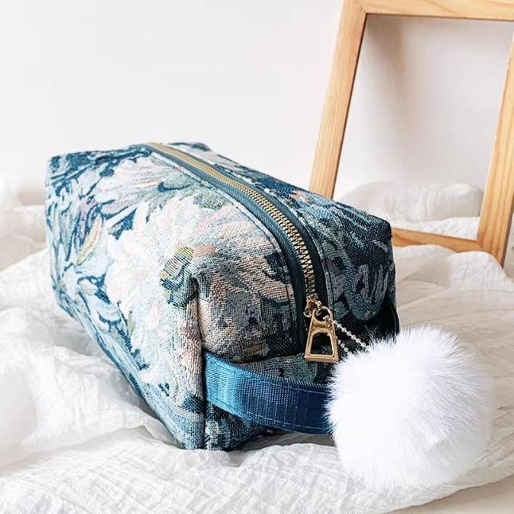 

Large Capacity Bath Toiletry Handbag Polyester Makeup Bag Portable Cosmetic Storage Bag синій