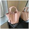Niche fashion design bag women's 2025 new popular simple hand bag foreign style portable vegetable basket bucket bag