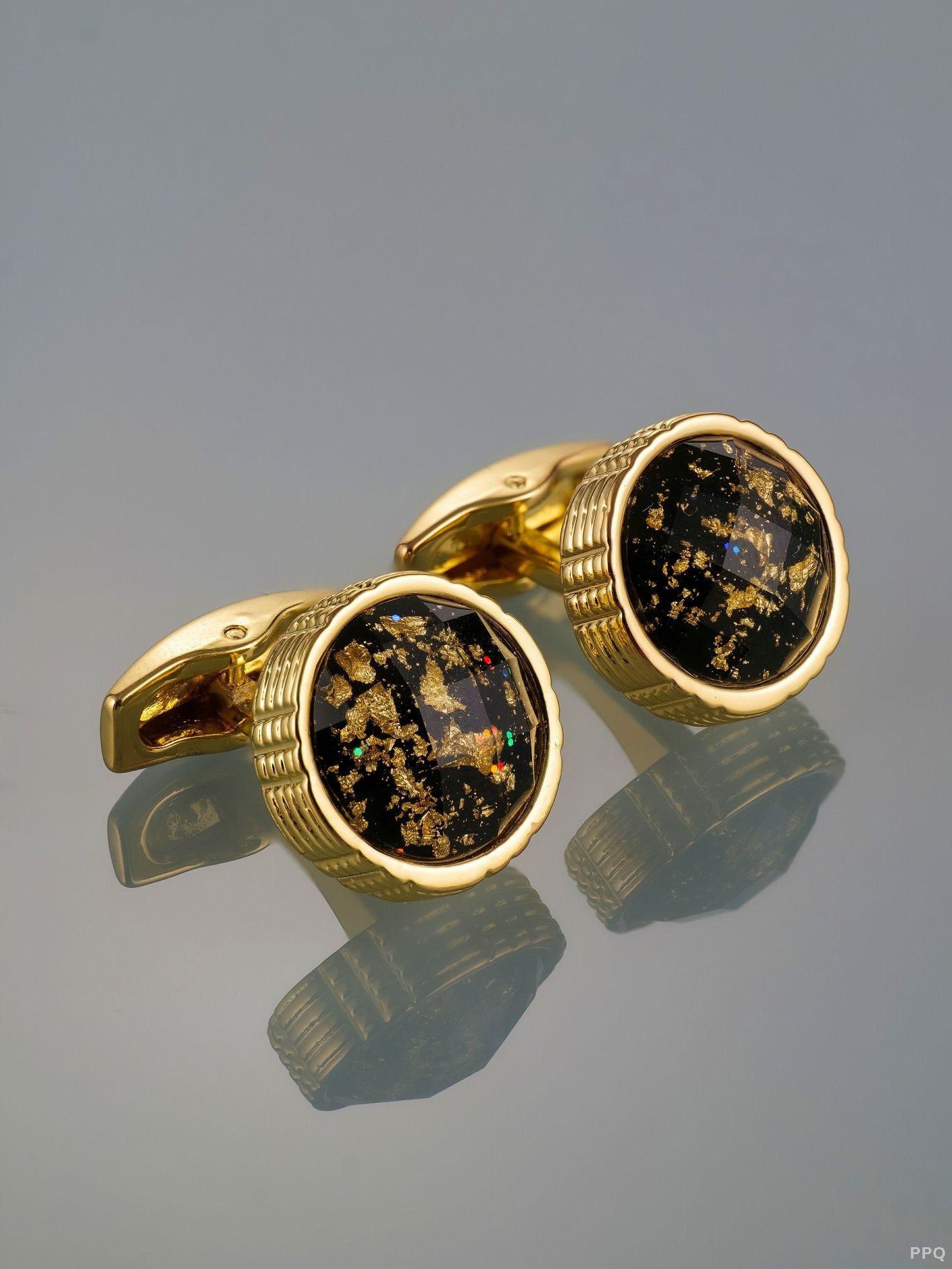 

Cuff Ornaments One Size