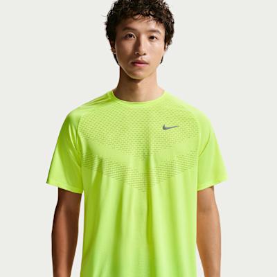 Nike Dri FIT ADV Stride Running T Shirt Men s M