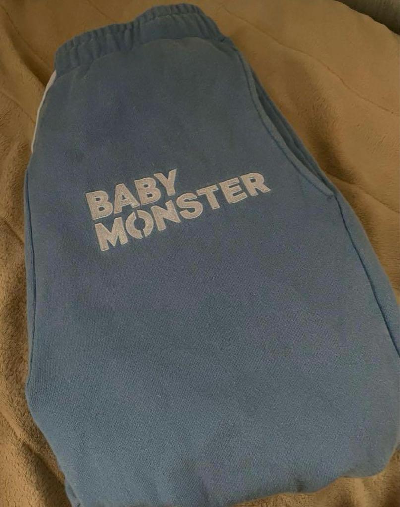 [USED] Babymonster Sweatpants, Women's Size, Blue