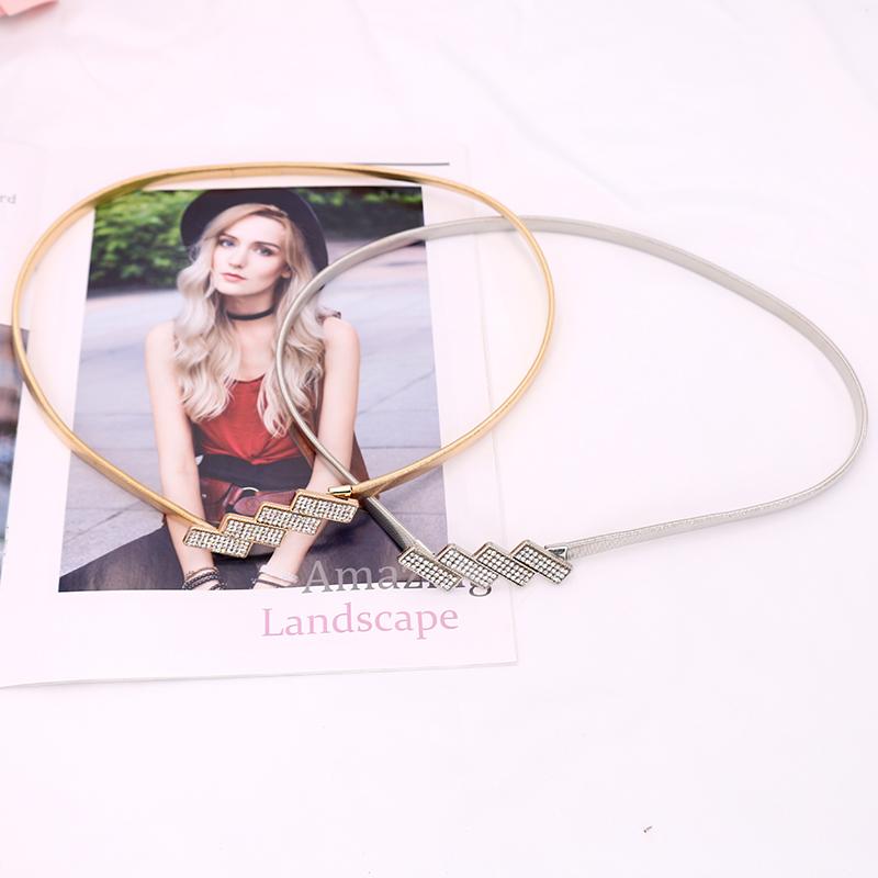 Luksus Imiter Rhinestone kjede Wasit Belte for Kjole Stretch Skinny Metall Sølv Gull Dame Belte Elastisk Tynt Dame Belte