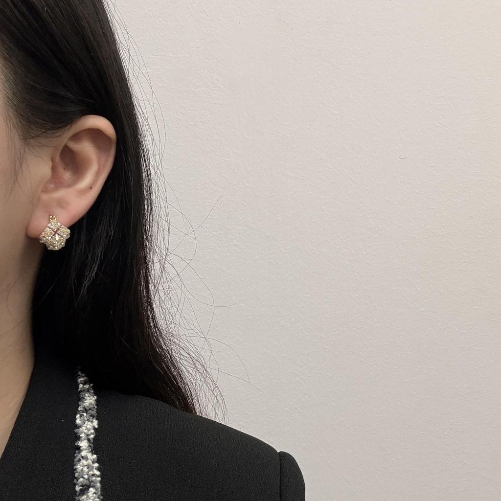 Zircon Square Earrings Women'S Light Luxury High-End Sense Versatile Earrings 20 Niche Unique Temperament Earrings