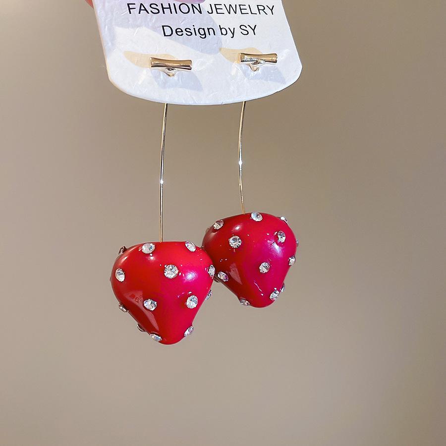 

Cute Gold Plated Alloy Long Drop Earrings For Women Red Resin Rhinestone Simulation Strawberry Fruit Casual Fashion Jewelry