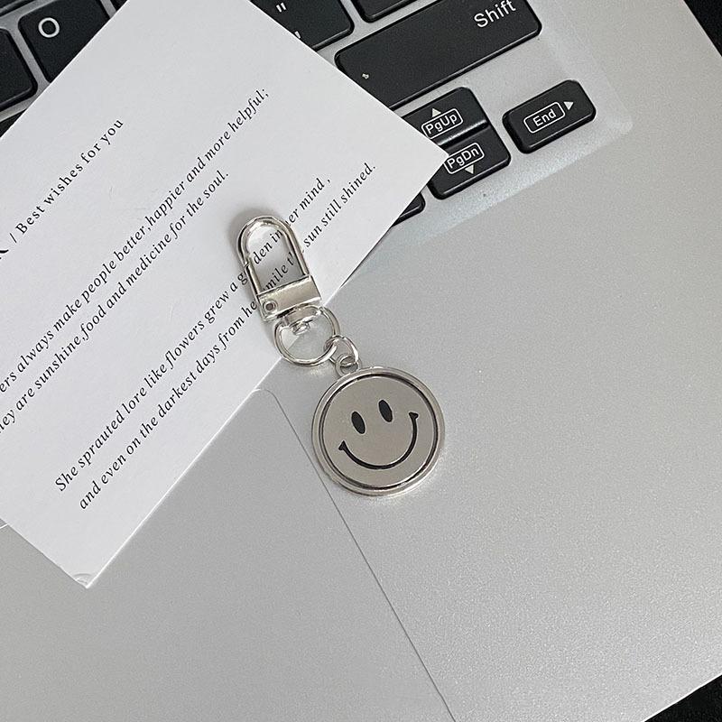 Personality Cool Crowe Heart Cross Key Chain Creative Revolving Smiley Face Bag Pendant For Lovers Gift