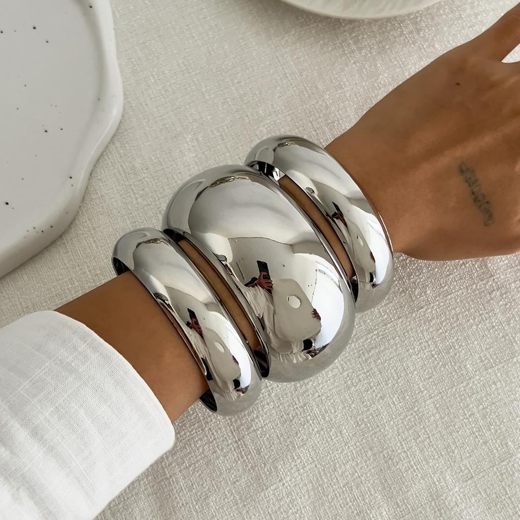 SHIXIN Minimalist Glossy Wide Bracelets for Women Punk Gold Color Metal Round Bangle Stackable Bracelet Party Fashion Jewelry
