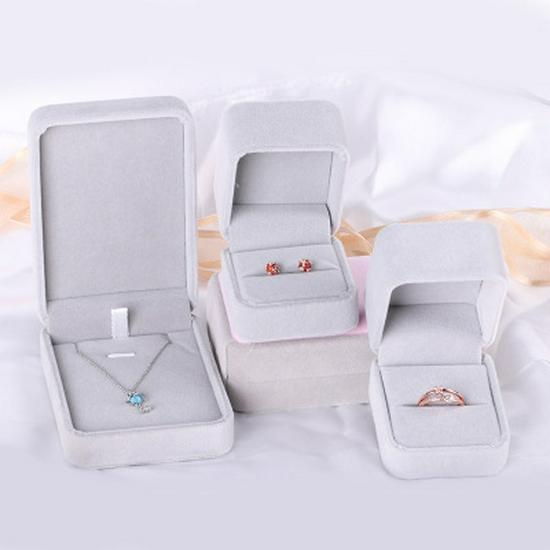 Jewelry Gift Box: Bow Necklace & Ring Packaging Ornament