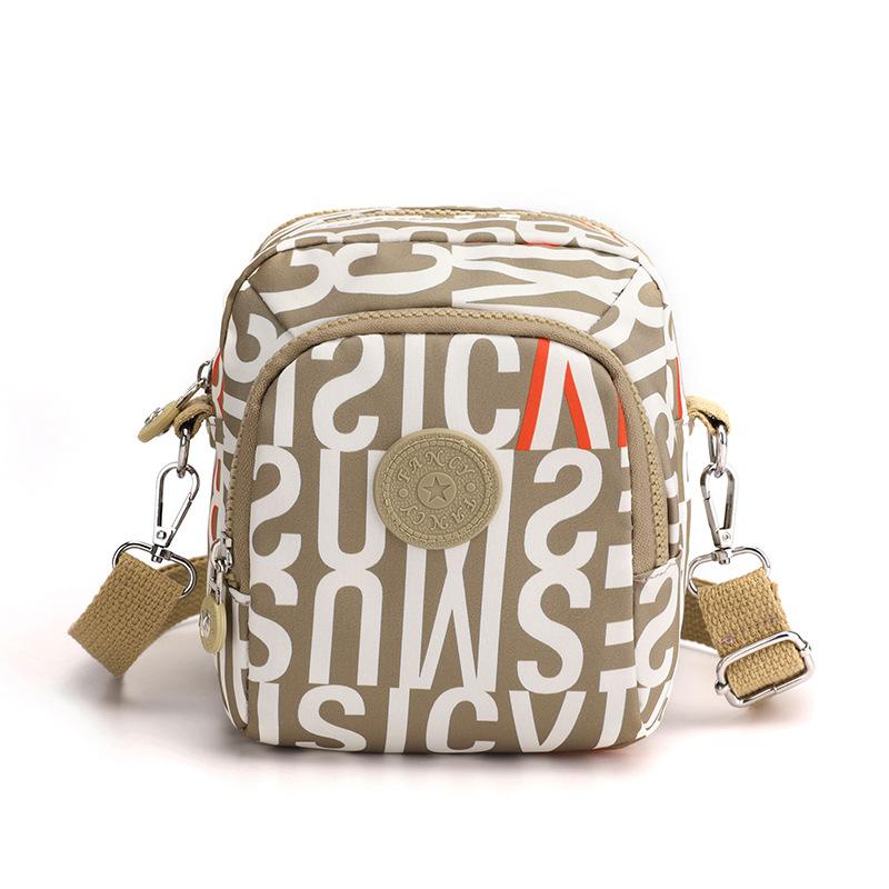 

Новая женская минималистская сумка через плечо FashionableCasual легкая маленькая сумка универсальная многослойная граффити женская диагональная сумка через плечо Trendy 15x10x18cm