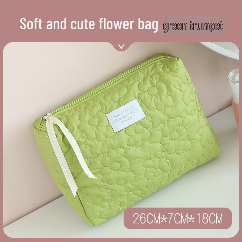 Kawaii Cloud Makeup Bag: Soft, Cute, Large-Capacity, Portable, 3D Storage for Dorms