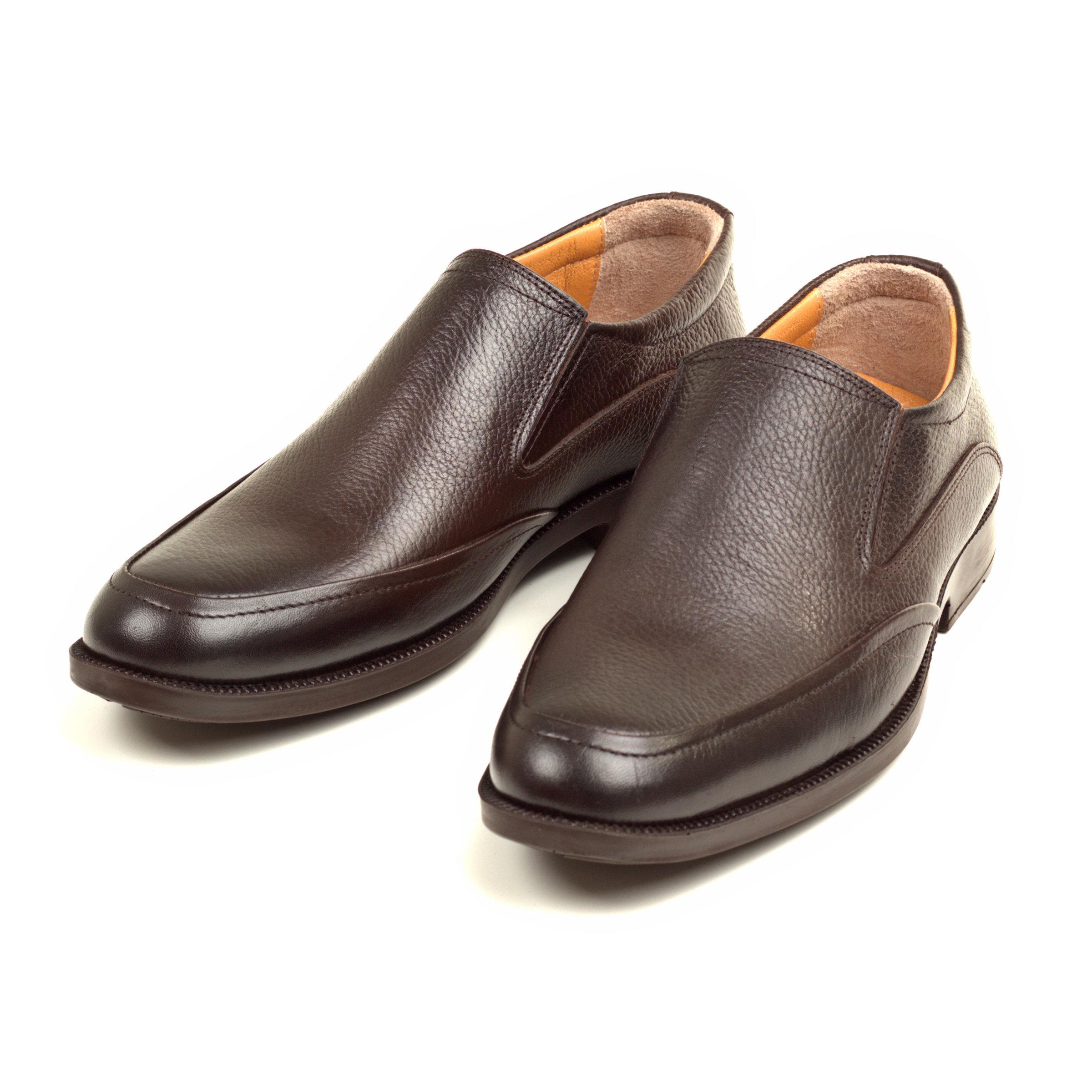 

Повседневные лоферы без шнуровки из натуральной телячьей кожи