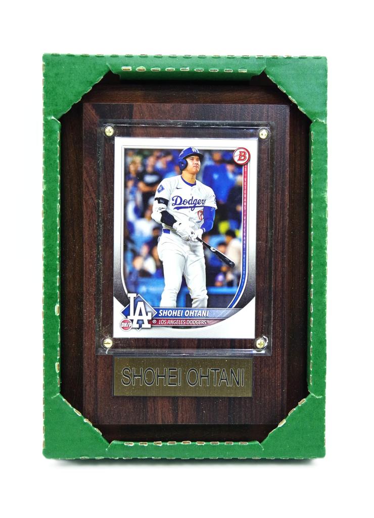 Officially Licensed Topps MLB Shohei Ohtani Los Angeles Dodgers 4x6 Inch Plate with Card [Parallel Import]