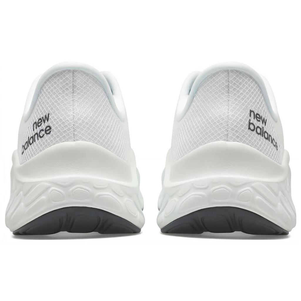 Fresh Foam X Kaiha Road New Balance 'Weiß Silber' MKAIRCW1