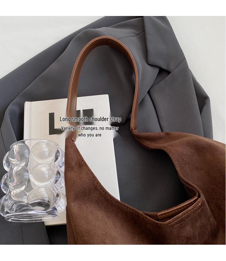 Retro Frosted Large Handbag: Women's Autumn & Winter Shoulder Tote with Commuter Style and Ample Capacity