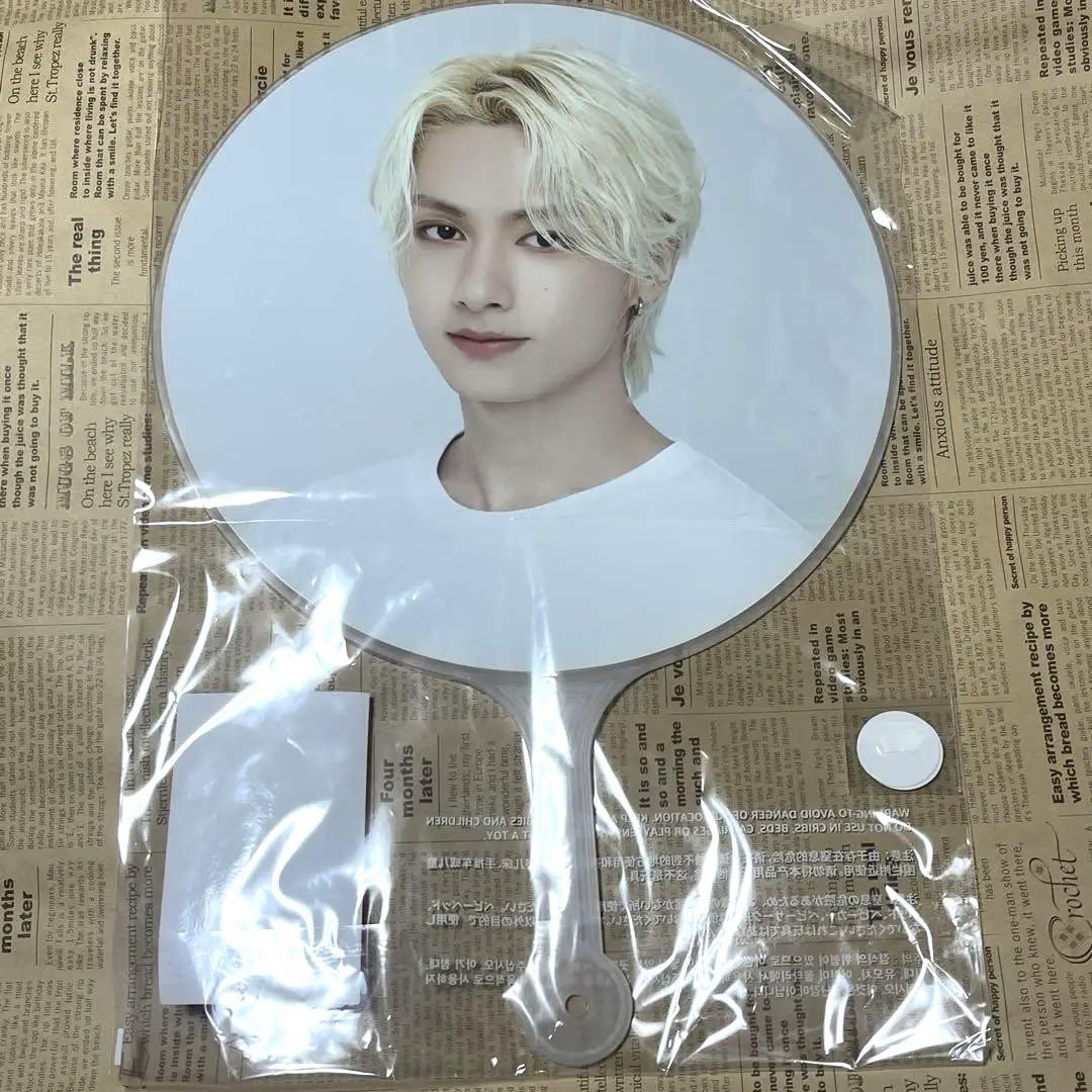 

[USED] SEVENTEEN CARATLAND 2023 Fan Jun