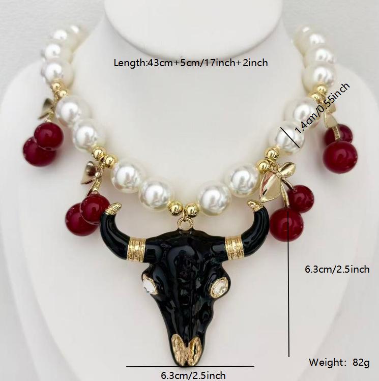 Hot Sale Vintage Style Animal Bullhead Pearl Cherry Personality Niche Exaggerated Necklace