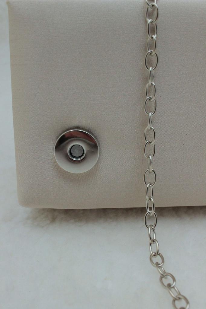 Women's Stylish and Useful Evening Dress Bag Satin Silver Evening Dress Bag Clutch Portfolio Strap Shoulder and Hand Bag 2023