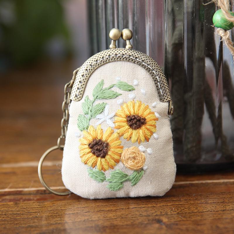 Lu Embroidery Necklace & Coin Purse DIY Kit - Handmade Gift for Girls