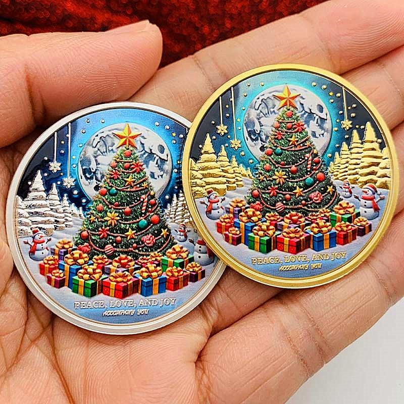 Santa Claus coins, New Year gifts, New Year's greetings, Christmas snowman, bells, commemorative medals, creative decorations, keychain