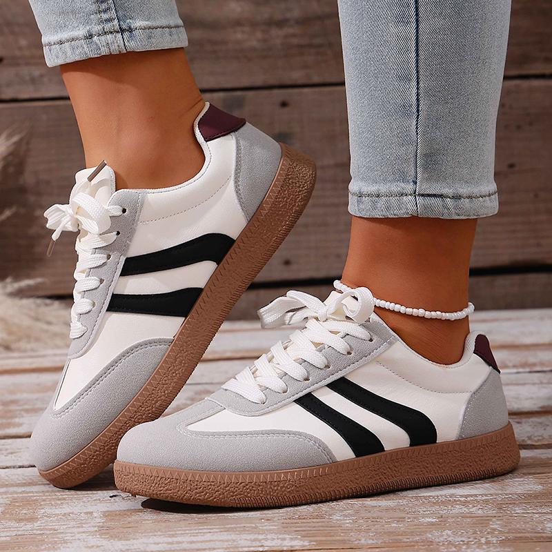 Retro Flat Heels German Training Shoes Women 2026 Spring Pu Leather Platform Sneakers Woman Lace-Up Non-Slip Casual Shoes Flats