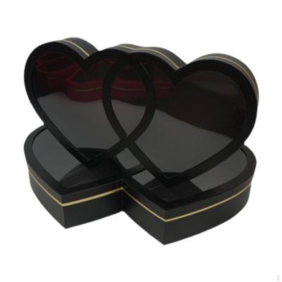 Dárková krabička 2 ks ve tvaru srdce pro ženy s balením cukroví na Valentýna