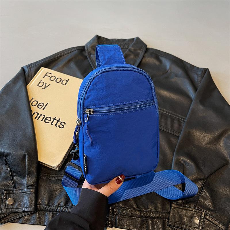 A High-end, Lightweight Travel Crossbody Bag for Women and A Single-shoulder Small Backpack for Teenagers' Cycling