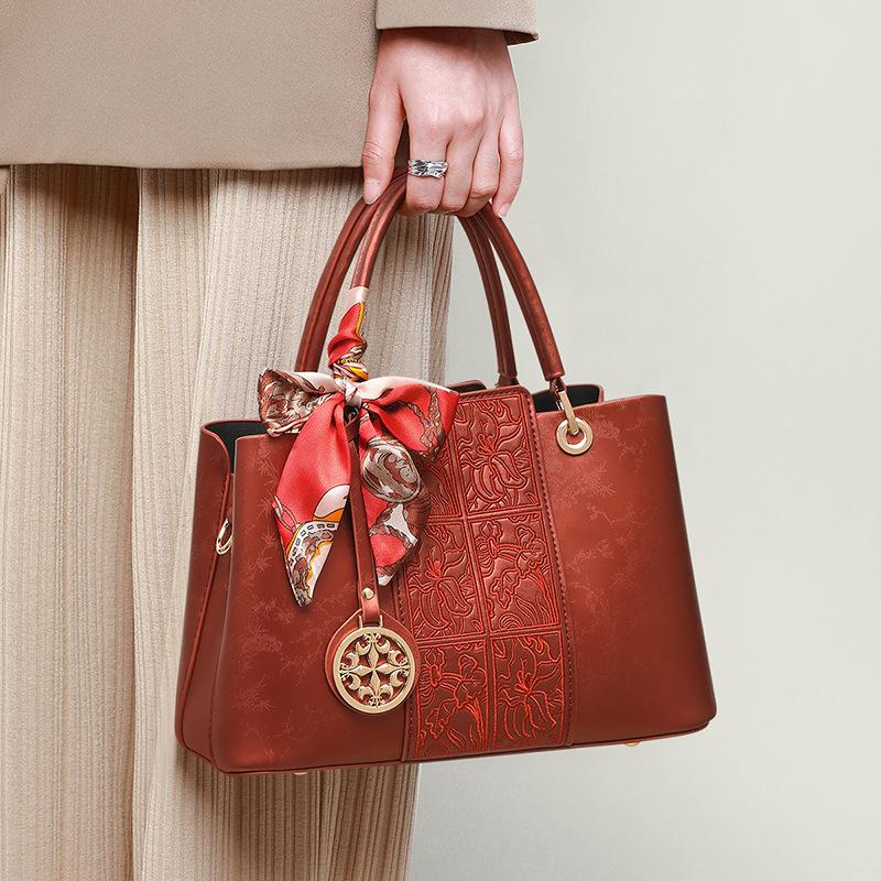 

Handbag Women S Bag, Red New Chinese Style Embroidered Crossbody Bag, Versatile Shoulder Mom Bag червоний