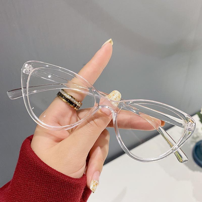 Korean Cat-Eye Retro Blue Light Blocking Glasses - Trendy Feminine Frames for Students and Style Enthusiasts