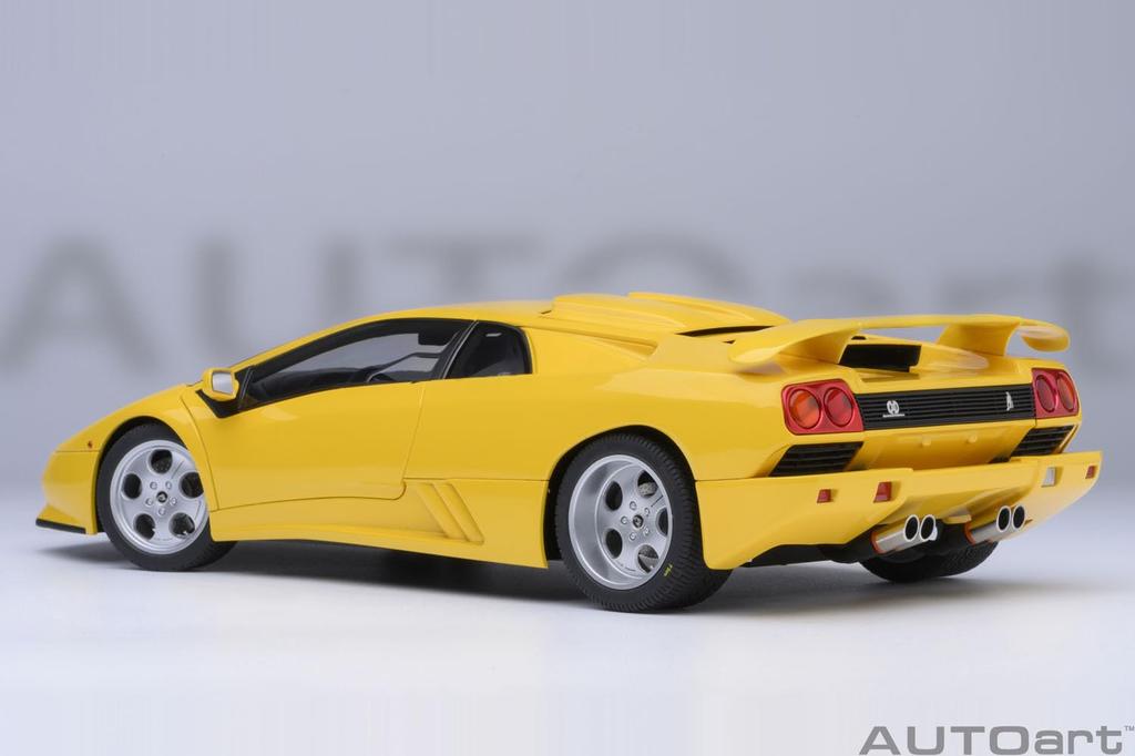 AUTOart Lamborghini Diablo SE30 Jota Yellow Finished Product 1/18