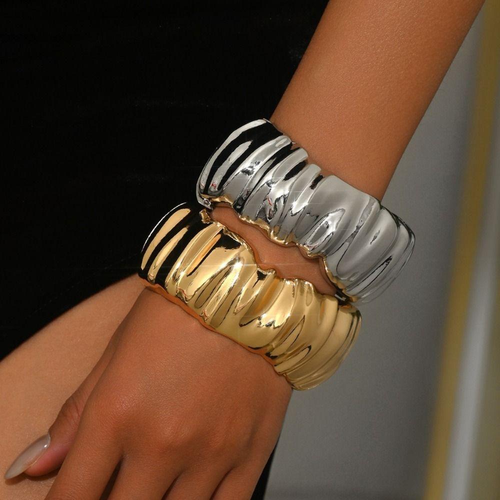

Metal Exaggerated Open Bangle Europe American Style Geometric Cuff Bangles Decoration Style 4