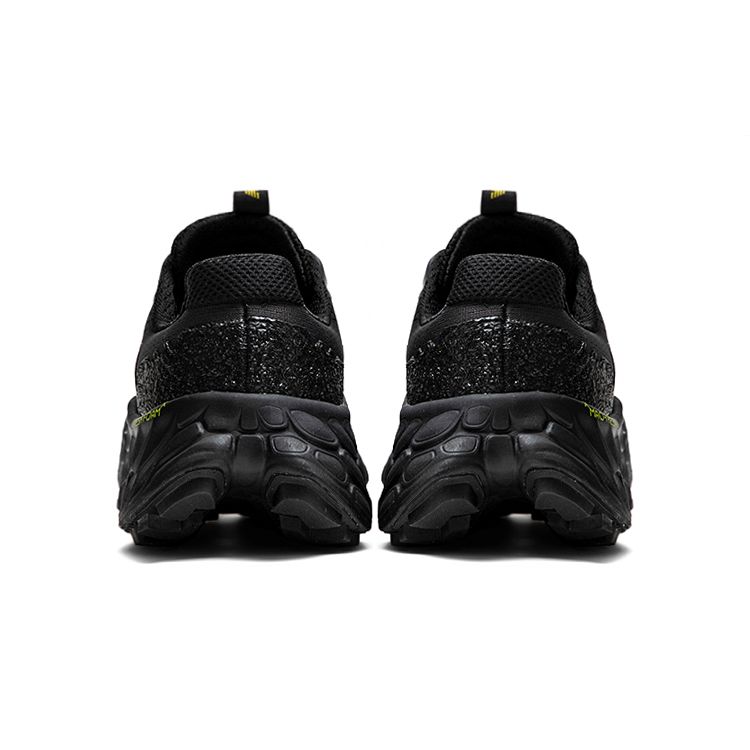 Tokyo Design Studio x New Balance Fresh Foam X More Trail v3 Phantom Pánské tenisky Černé MTMORNBK