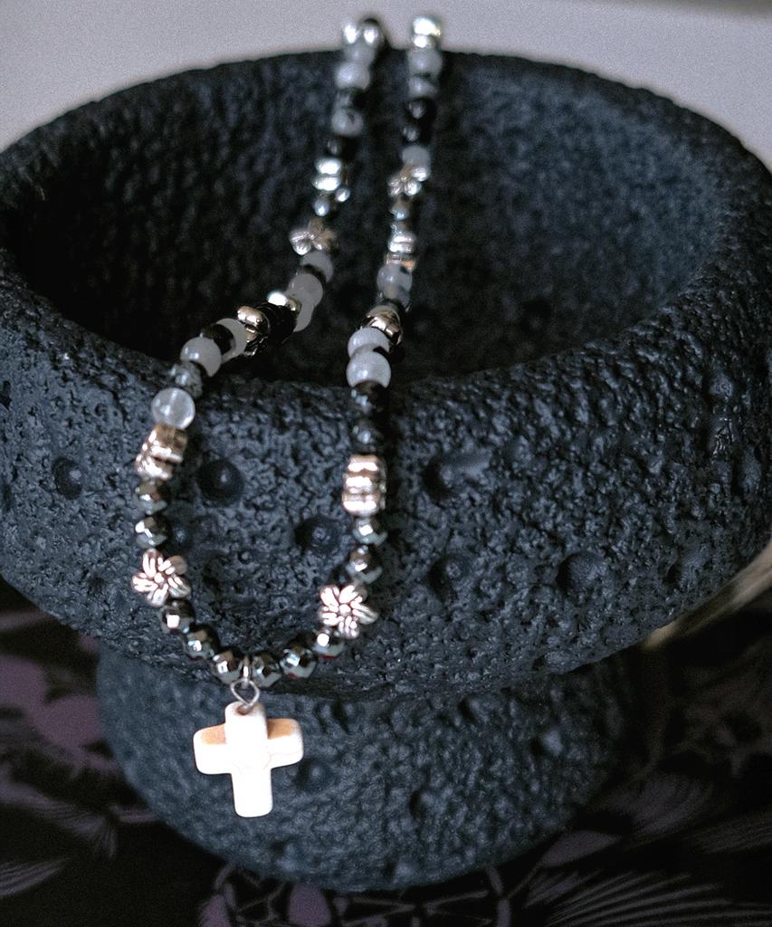 Nakedblood [Handmade] Pale Prayer Beads Necklace