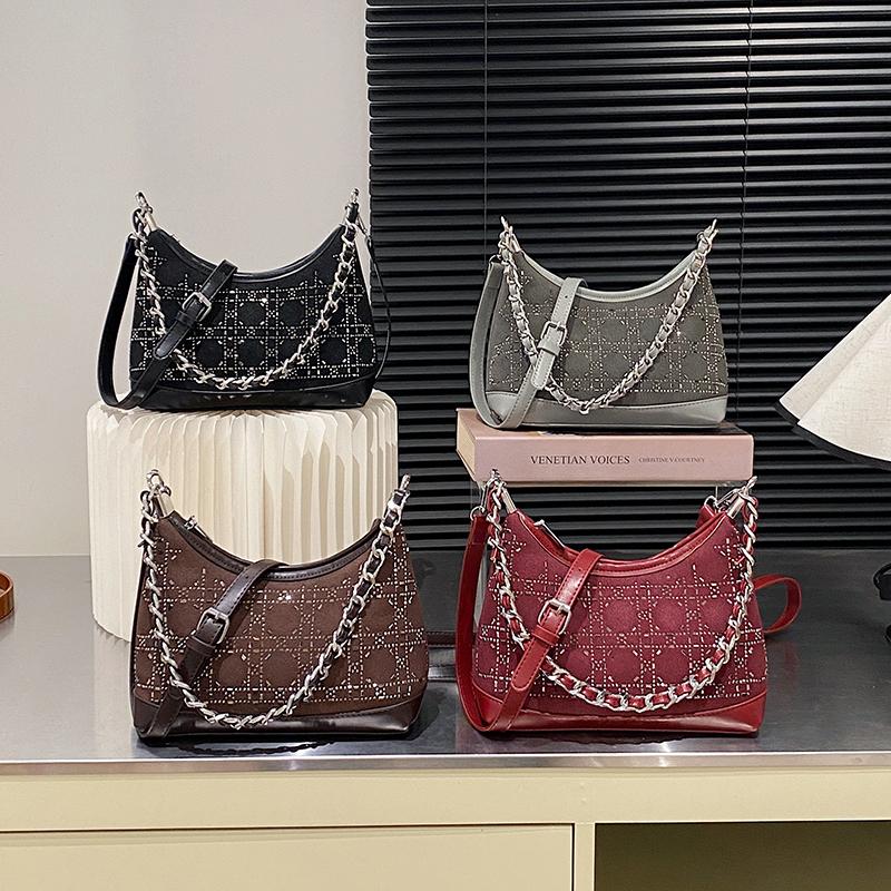 PU Solid Color Sewing Bost Autumn New Versatile 2026 Bags for Women CHAINS Large Capacity Commuting Crossbody Bags