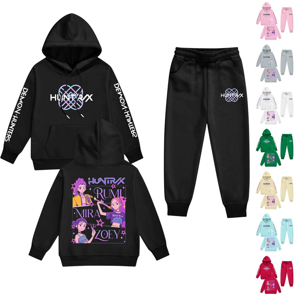 Dětská volná mikina s dlouhým rukávem a kapucí se stahovací šňůrkou a potiskem písmen.