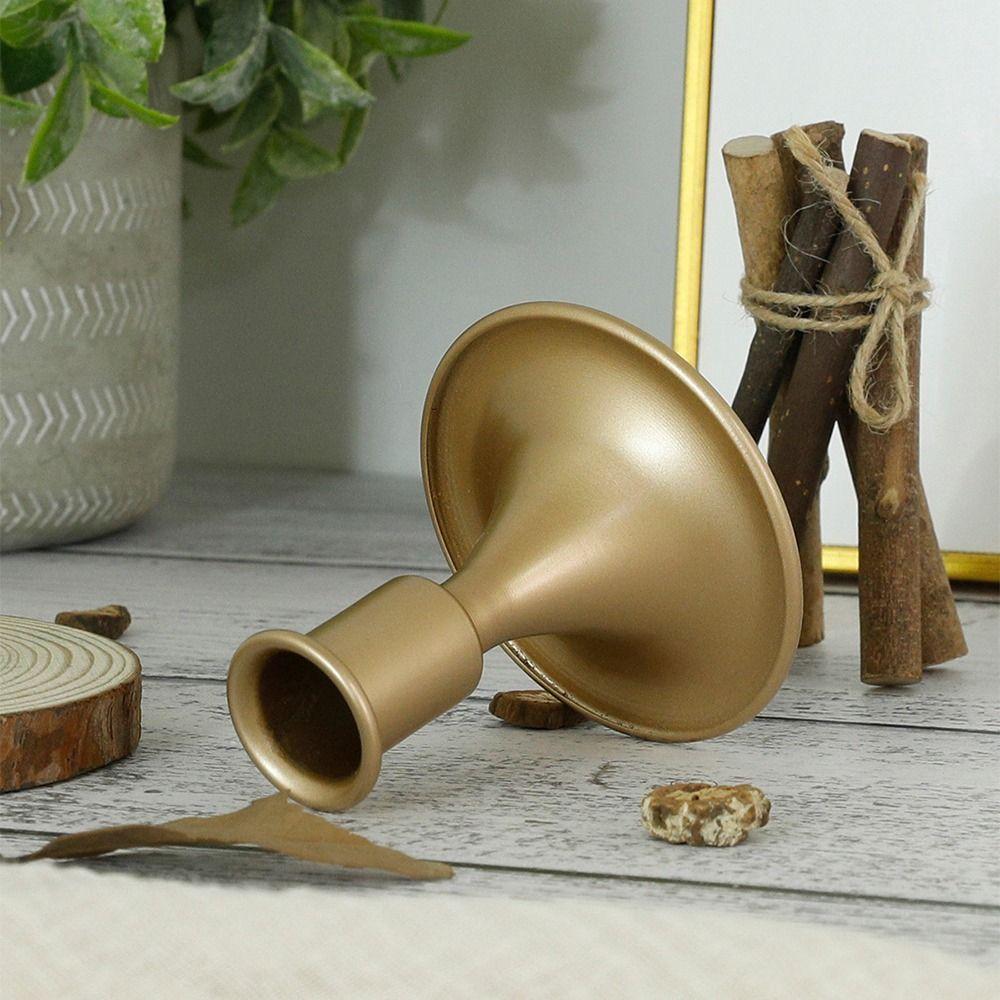 Retro Gold Taper Candle Stick Iron Handhold Taper Candle Stand Sturdy Household Vintage Candlestick Holder Home Decoration