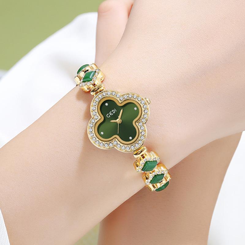 Lucky Clover Watch Niche Light Luxury Green Agate Bracelet Watch Quartz Ladies Watch