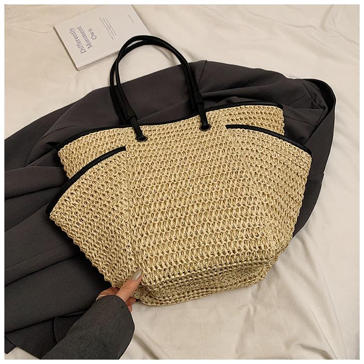 Spring and summer 2025 new simple and fashionable large-capacity straw bag shoulder woven bag women's bag lazy wind beach bag